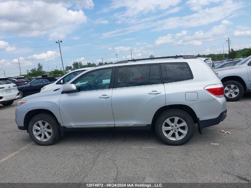 5TDBK3EH0DS238811 2013 Toyota Highlander Plus/Se