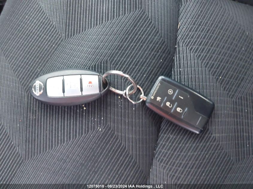 2015 Nissan Rogue S/Sl/Sv VIN: 5N1AT2MT0FC792097 Lot: 12075018