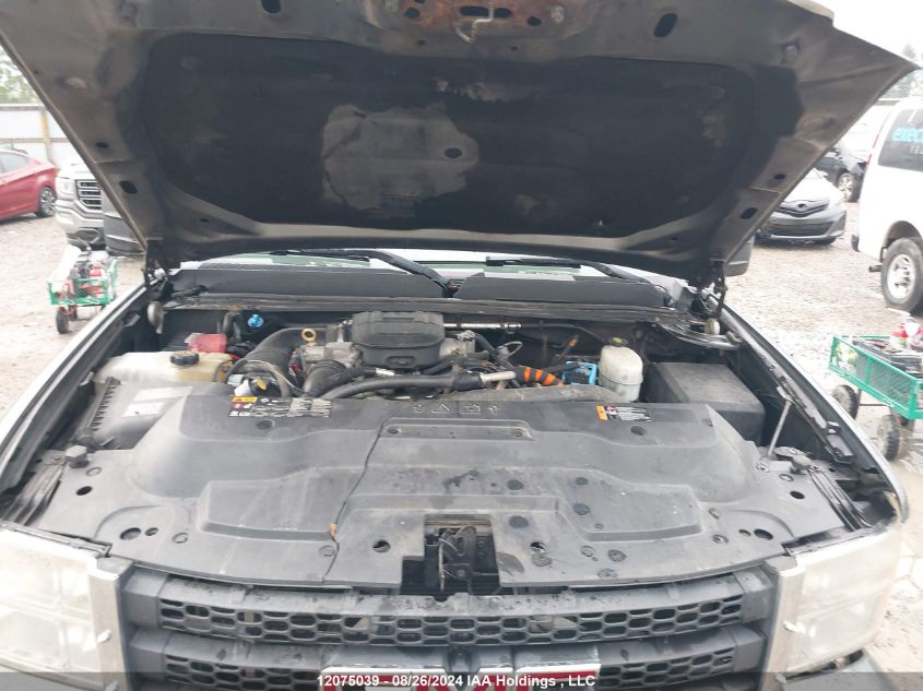 2011 GMC Sierra 2500Hd VIN: 1GT121C82BF213943 Lot: 12075039