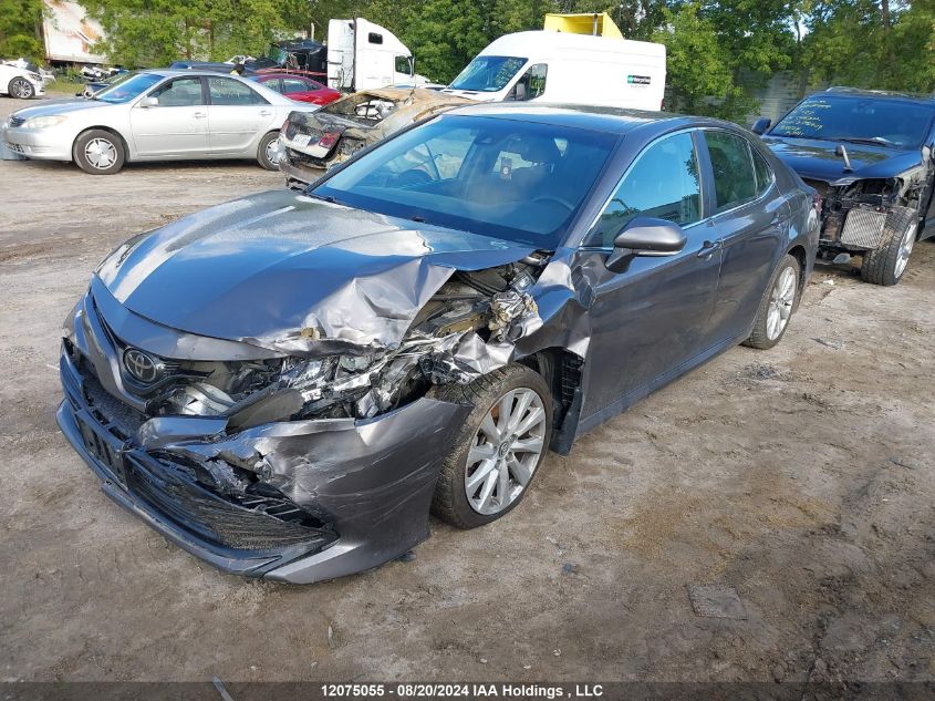 4T1B11HK4KU178261 2019 TOYOTA CAMRY - Image 2