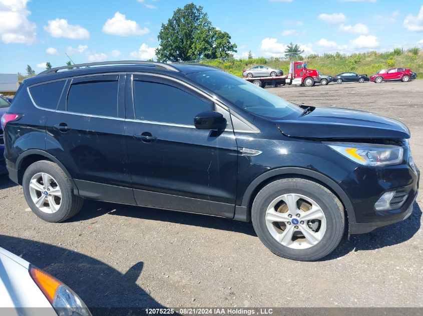 1FMCU9HD8JUB88348 2018 Ford Escape Sel