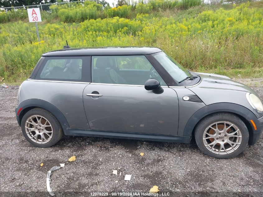 2010 Mini Cooper VIN: WMWMF3C50ATZ23245 Lot: 12075229