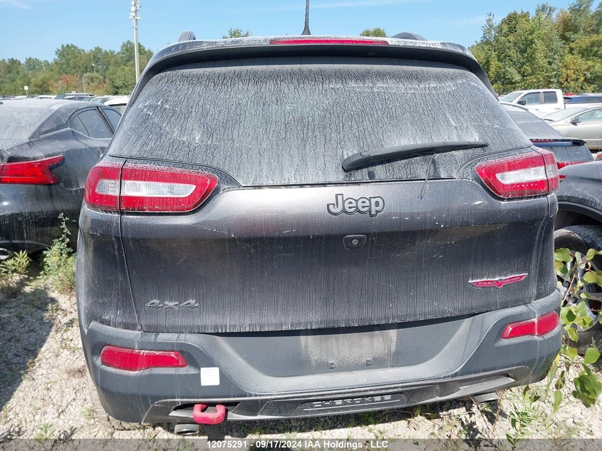 1C4PJMBS7HW581555 2017 Jeep Cherokee Trailhawk