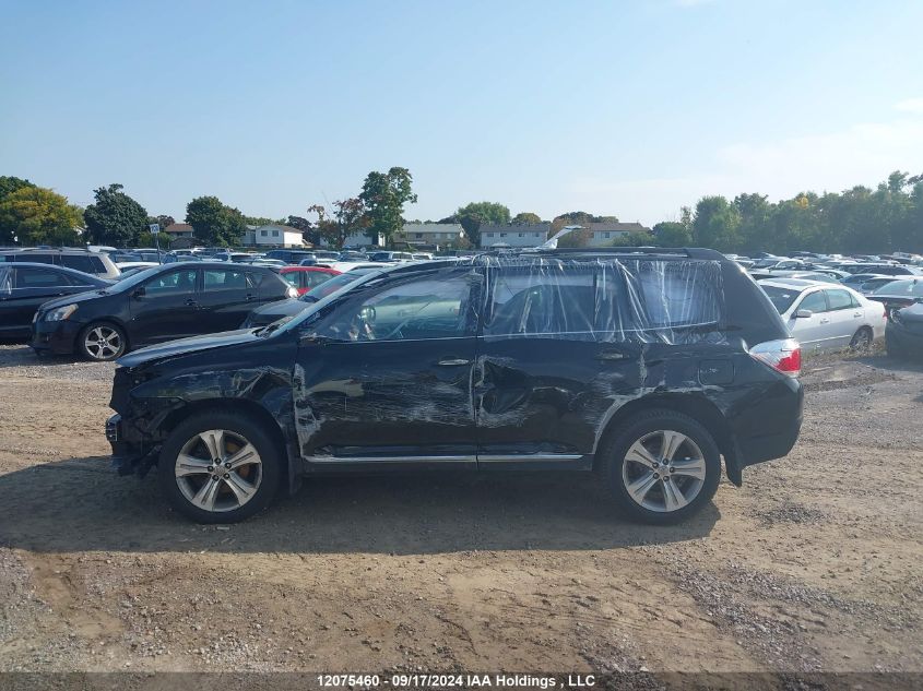 2013 Toyota Highlander Plus/Se VIN: 5TDBK3EH4DS266126 Lot: 12075460