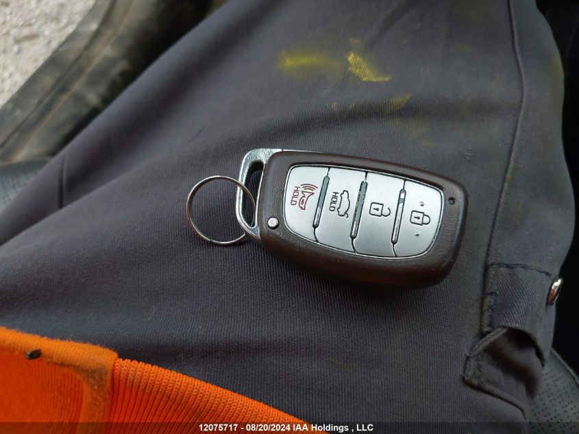 2017 Hyundai Elantra Limited VIN: KMHD84LF5HU137758 Lot: 12075717