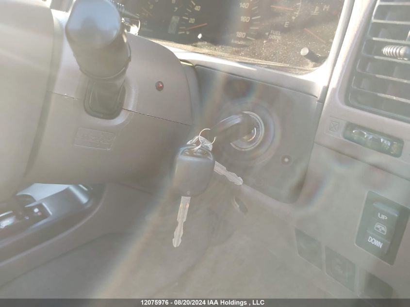 2000 Toyota Hilux VIN: VZN1850314414 Lot: 12075976