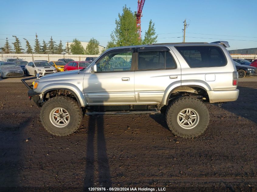 2000 Toyota Hilux VIN: VZN1850314414 Lot: 12075976