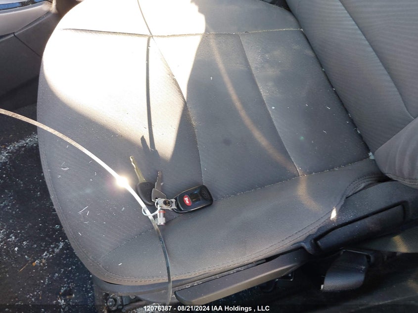 2013 Hyundai Elantra Gls/Limited VIN: 5NPDH4AE7DH205609 Lot: 12076387