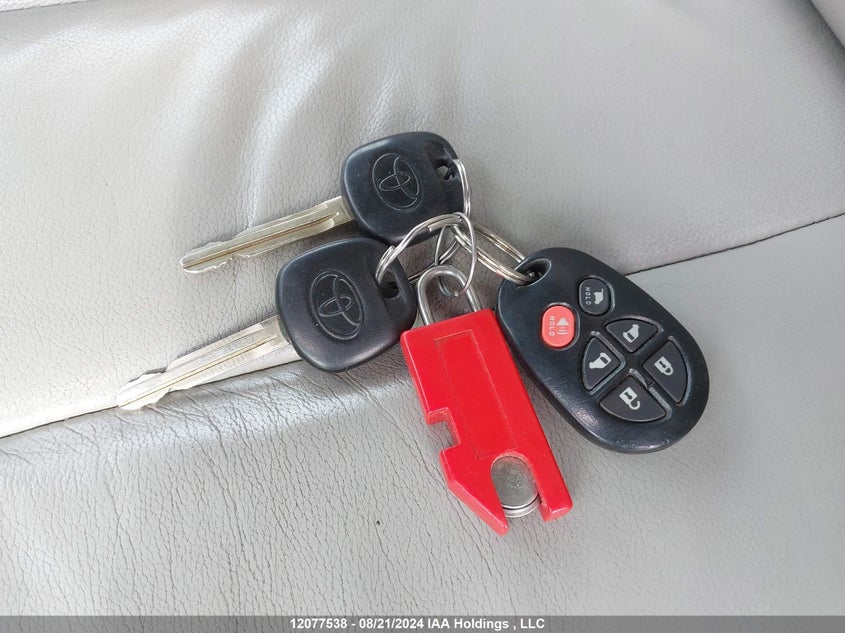 2012 Toyota Sienna Xle/Limited VIN: 5TDDK3DC2CS037022 Lot: 12077538