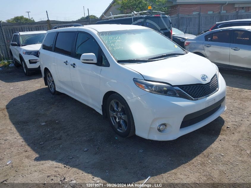 5TDXZ3DC6HS867731 2017 TOYOTA SIENNA - Image 1