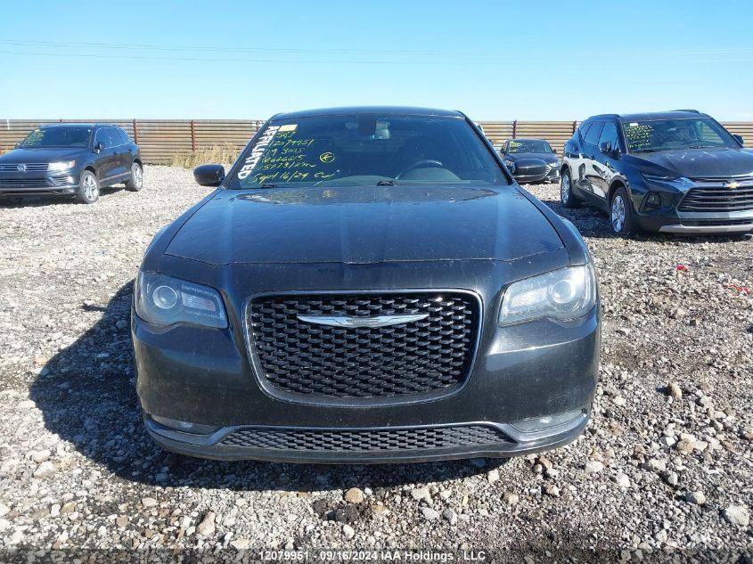 2C3CCABGXKH626615 2019 Chrysler 300 S