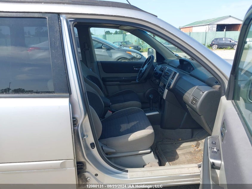 2005 Nissan X-Trail VIN: JN8BT08V25W105695 Lot: 12080131