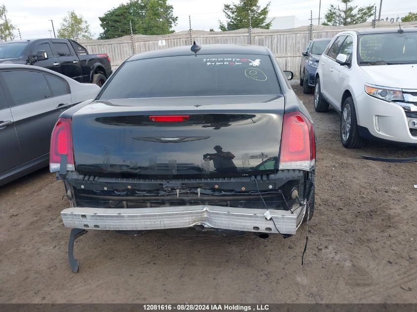 2C3CCABG8KH546827 2019 Chrysler 300 S