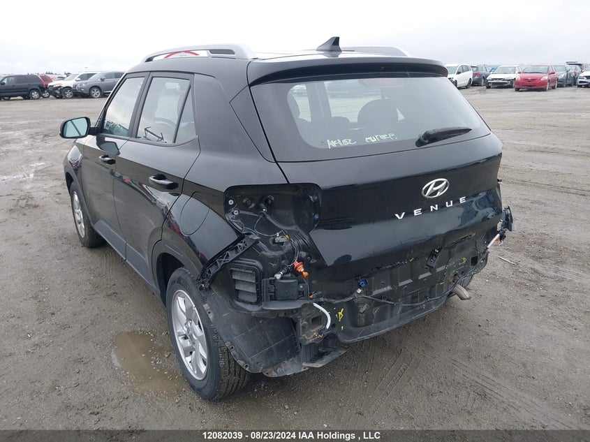 2022 Hyundai Venue Sel/Limited VIN: KMHRC8A32NU182382 Lot: 12082039