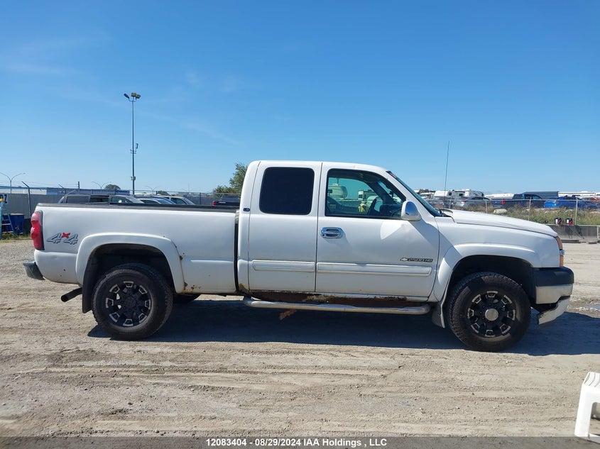 2005 Chevrolet Silverado K2500 Heavy Duty VIN: 1GCHK29U95E325366 Lot: 12083404