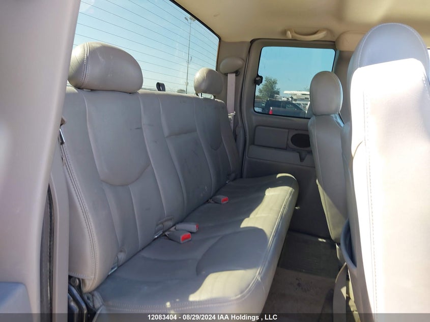 2005 Chevrolet Silverado K2500 Heavy Duty VIN: 1GCHK29U95E325366 Lot: 12083404