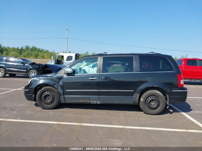 2A8HR64X18R842410 2008 Chrysler Town & Country Limited