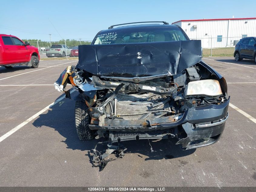 2A8HR64X18R842410 2008 Chrysler Town & Country Limited