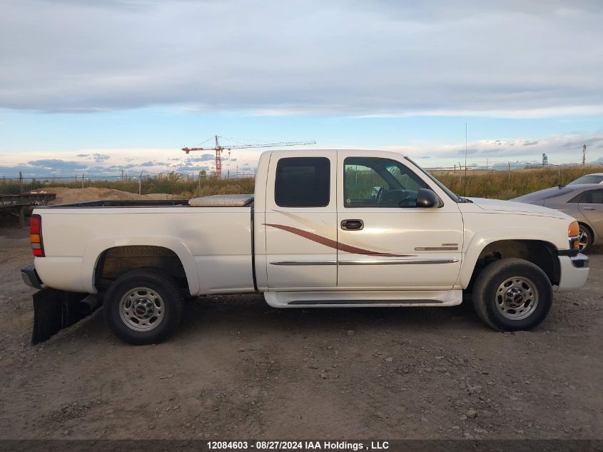 2004 GMC Sierra 2500Hd VIN: 1GTHC29214E327946 Lot: 12084603