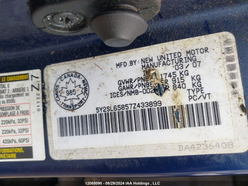 2007 Pontiac Vibe VIN: 5Y2SL65857Z433899 Lot: 12085090