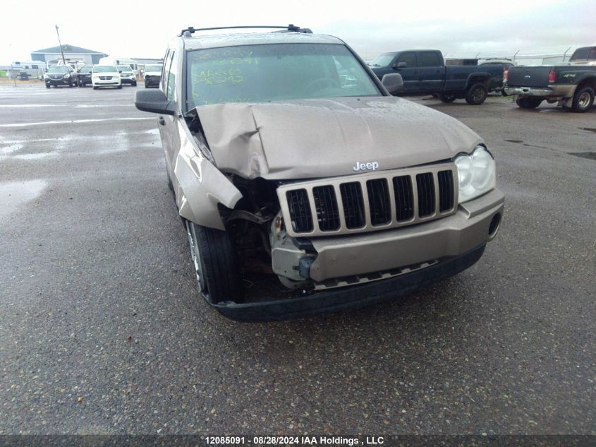 2005 Jeep Grand Cherokee Laredo/Columbia/Freedom VIN: 1J4HR48N15C598292 Lot: 12085091