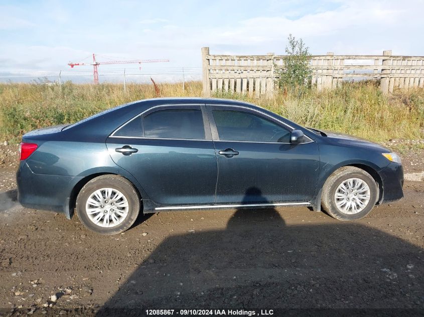 4T1BF1FKXEU774502 2014 Toyota Camry Le