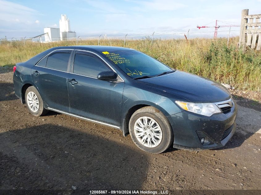 4T1BF1FKXEU774502 2014 Toyota Camry Le