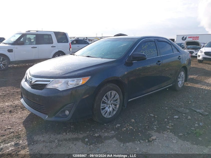 4T1BF1FKXEU774502 2014 Toyota Camry Le