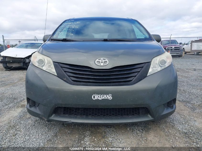 5TDZK3DC9BS057532 2011 Toyota Sienna V6 7 Passenger