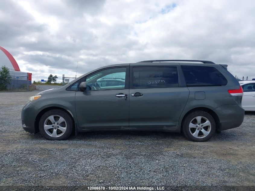 5TDZK3DC9BS057532 2011 Toyota Sienna V6 7 Passenger