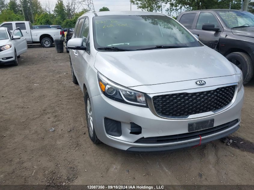 KNDMB5C13J6417740 2018 Kia Sedona