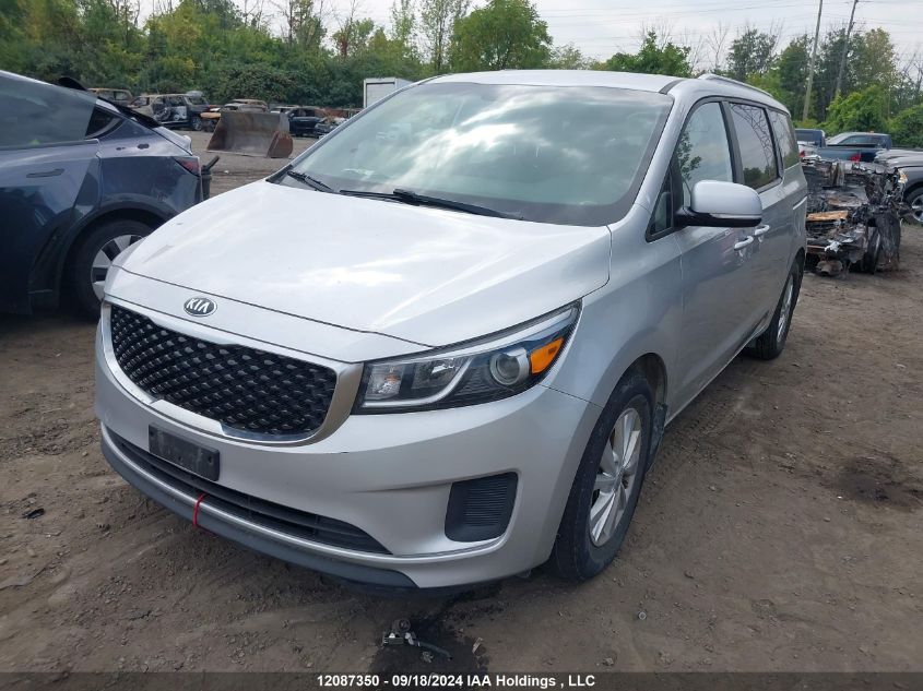 KNDMB5C13J6417740 2018 Kia Sedona