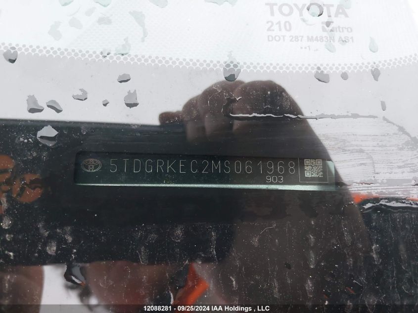 2021 Toyota Sienna VIN: 5TDGRKEC2MS061968 Lot: 12088281