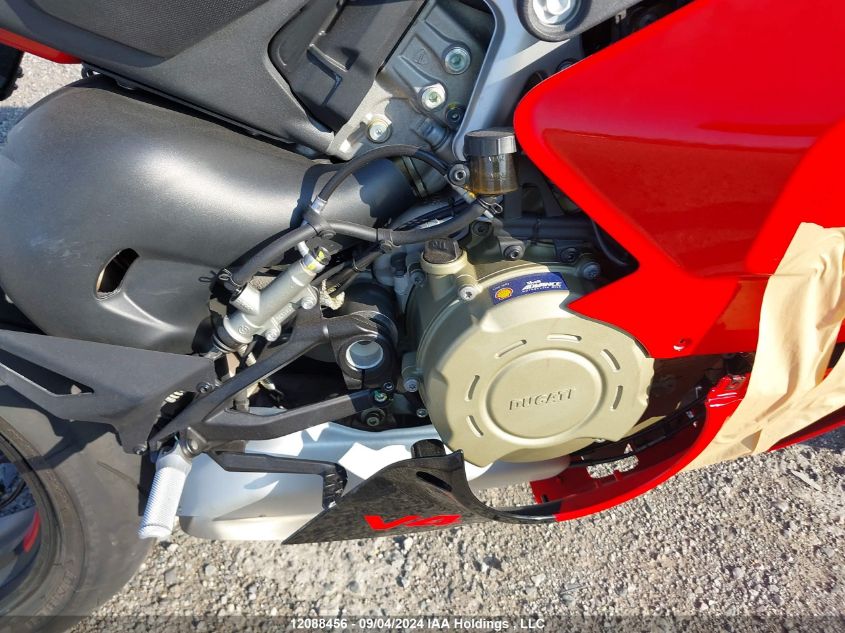 2024 Ducati Panigale V4S VIN: ZDMDAGWW0RB007524 Lot: 12088456