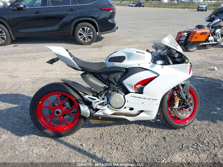 2023 Ducati Panigale V2 VIN: ZDMHAATW0PB010973 Lot: 12088775