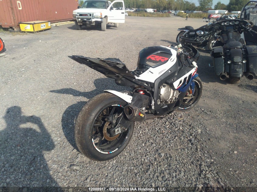 WB1052404DZ039728 2013 BMW S 1000 photo no. 4