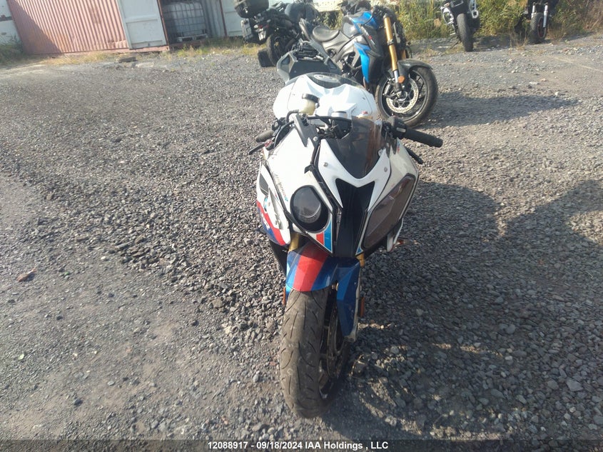 WB1052404DZ039728 2013 BMW S 1000 photo no. 5