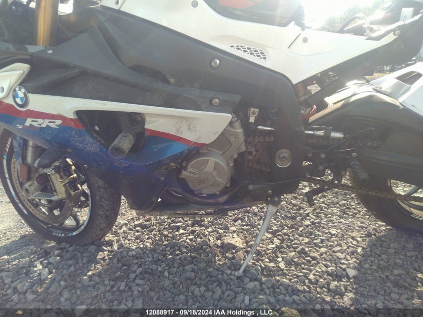 WB1052404DZ039728 2013 BMW S 1000 photo no. 9