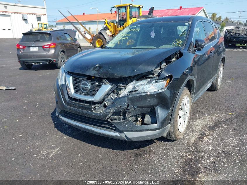 5N1AT2MV3JC765065 2018 Nissan Rogue Sv/Sl