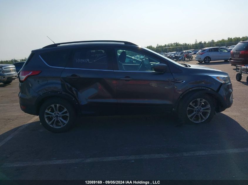 1FMCU0GD8HUA42829 2017 Ford Escape Se