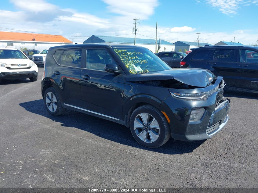 KNDJ23A2XP7031550 KIA SOUL EV Photo 1