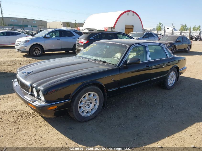 1998 Jaguar Xj8 VIN: SAJHN1249WC845884 Lot: 12089896