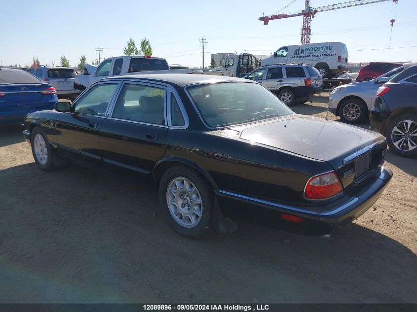 1998 Jaguar Xj8 VIN: SAJHN1249WC845884 Lot: 12089896