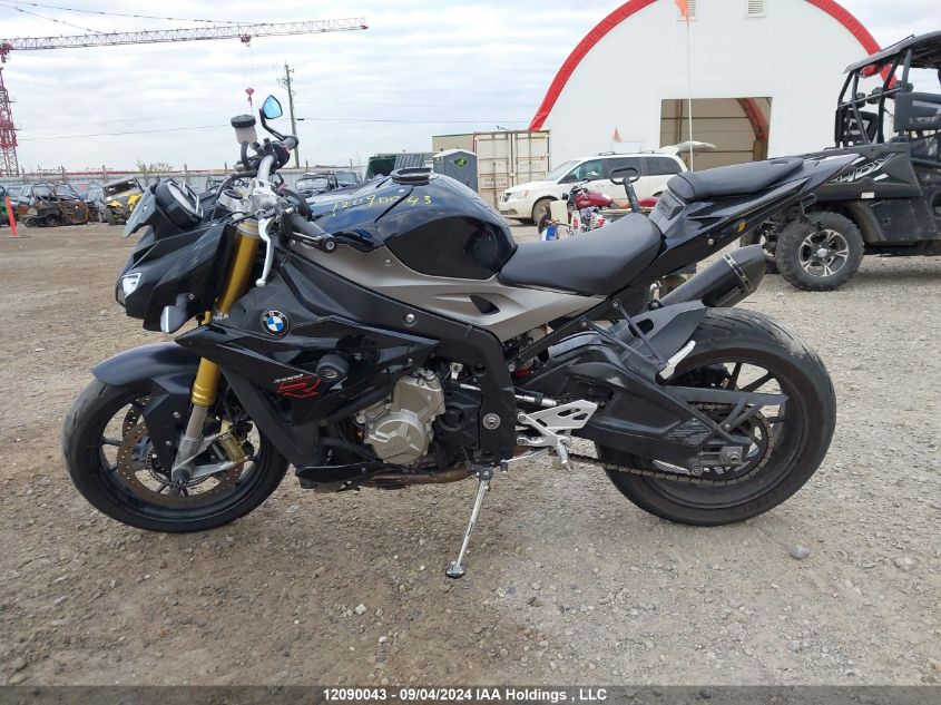 2015 BMW S 1000 R VIN: WB10D0205FZ410828 Lot: 12090043