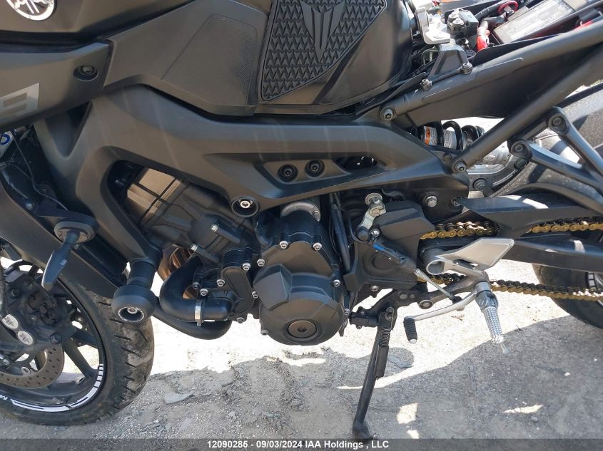 2018 Yamaha Mt09 VIN: JYARN53N4JA000913 Lot: 12090285