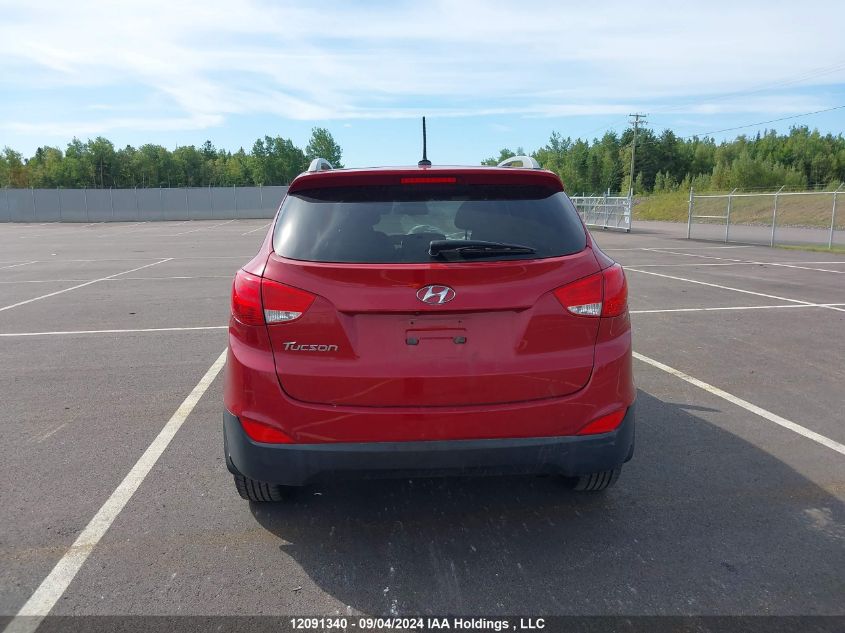 2015 Hyundai Tucson Limited/Se VIN: KM8JU3AG8FU960928 Lot: 12091340