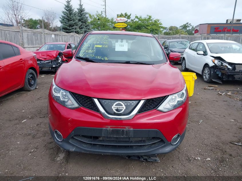 JN1BJ1CP2JW184136 2018 Nissan Qashqai S 4Dr2Wd