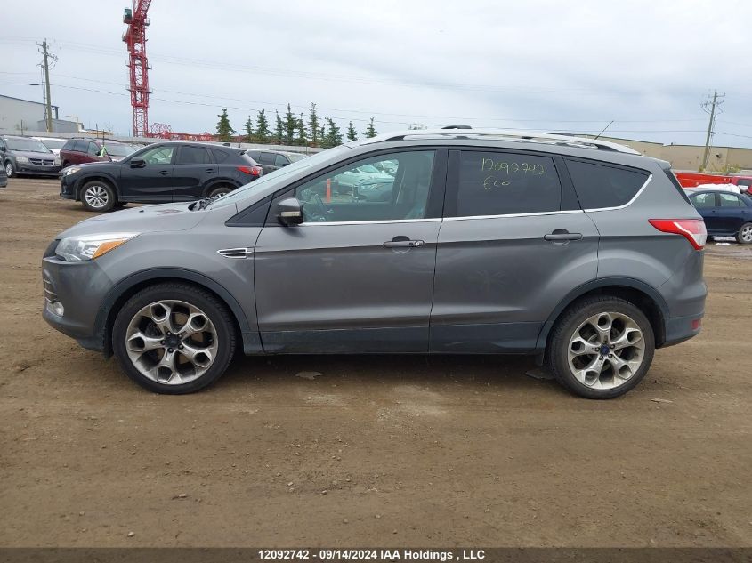 1FMCU9J95EUE29990 2014 Ford Escape Titanium