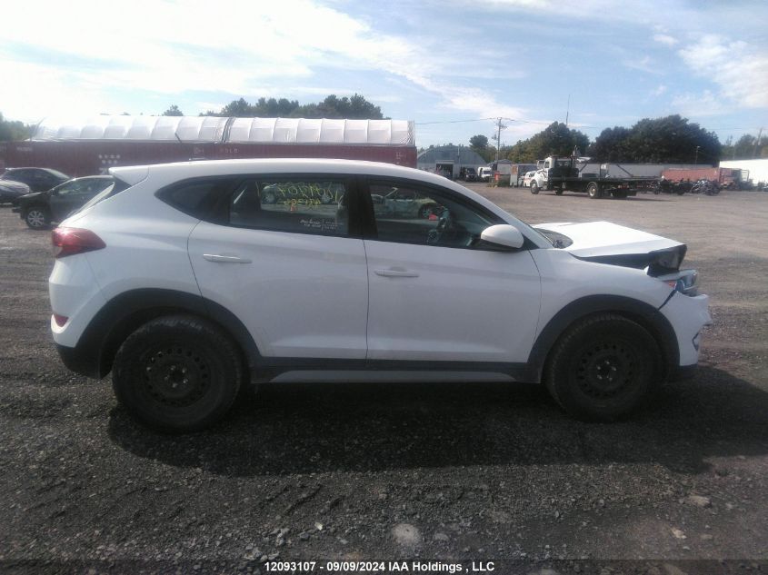 KM8J2CA42HU481306 2017 Hyundai Tucson Se