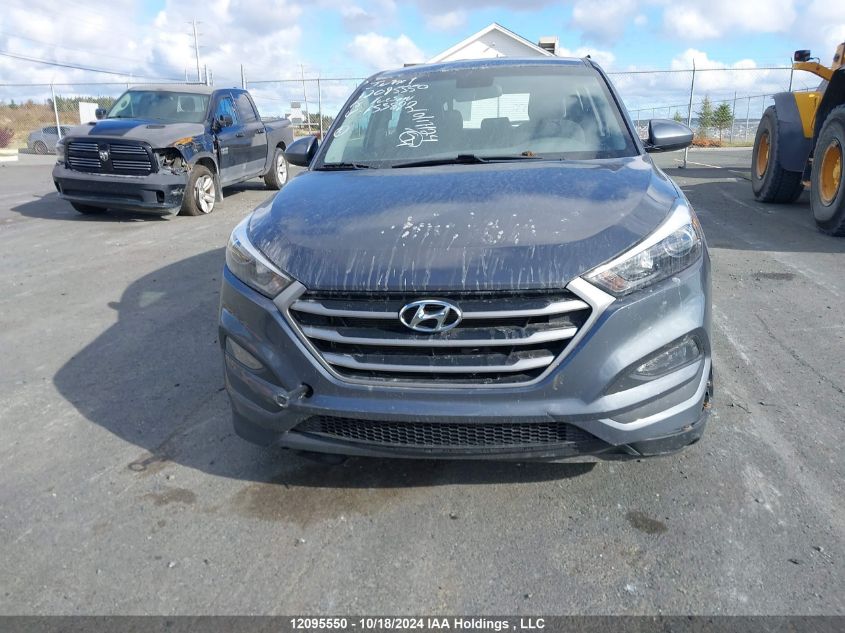 2018 Hyundai Tucson Base 2.0L VIN: KM8J2CA42JU753892 Lot: 12095550